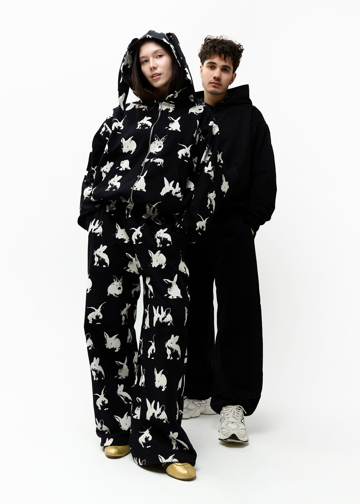 RABBIT zipped hoodie PRE-ORDER